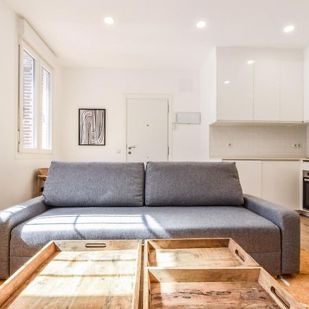 Apartamentos En La Avda De La Albufera Alquiler Temporal Madrid Eksteriør bilde