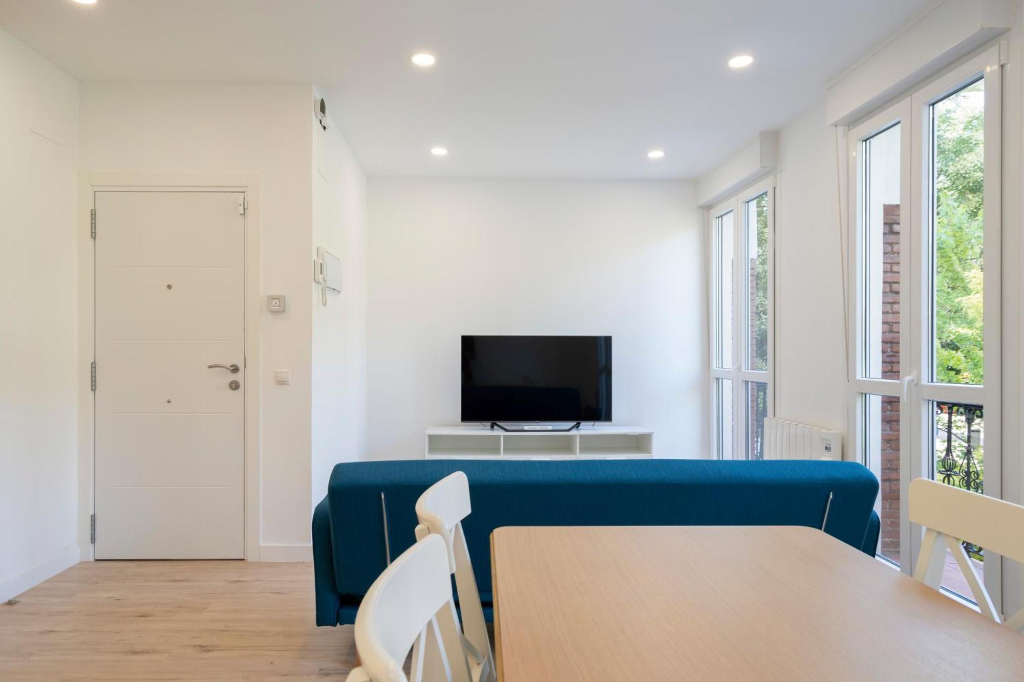 Apartamentos En La Avda De La Albufera Alquiler Temporal Madrid Eksteriør bilde