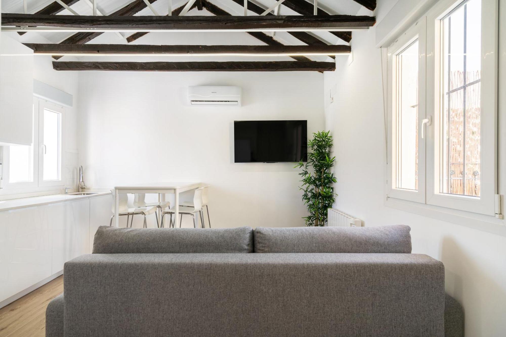 Apartamentos En La Avda De La Albufera Alquiler Temporal Madrid Eksteriør bilde
