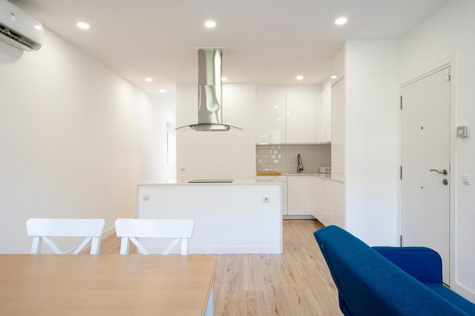 Apartamentos En La Avda De La Albufera Alquiler Temporal Madrid Eksteriør bilde