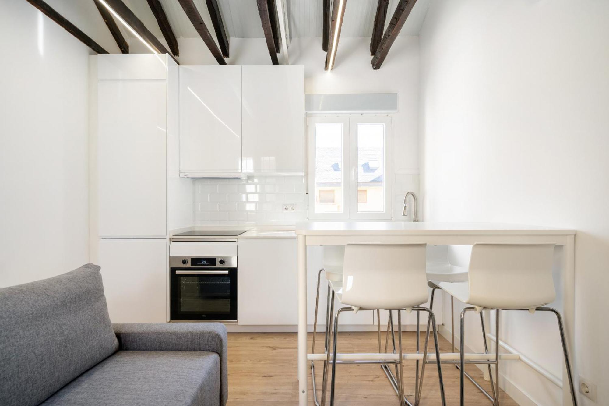 Apartamentos En La Avda De La Albufera Alquiler Temporal Madrid Eksteriør bilde
